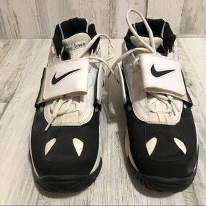 Nike Diamond Turf II
